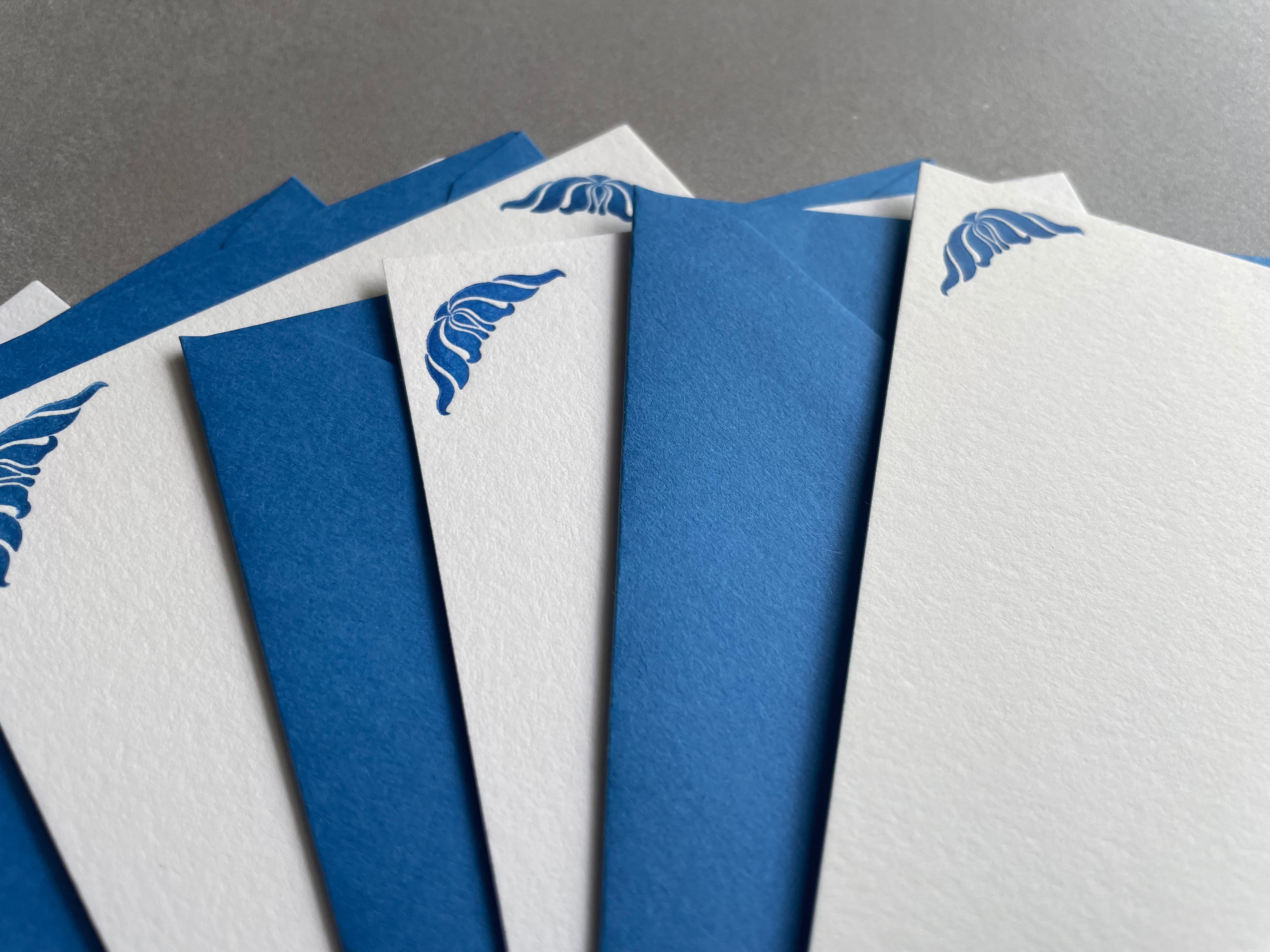 Set of 5, Handprinted Deco Border Letterpress Notecard Set with Envelopes. - Hearty Greetings