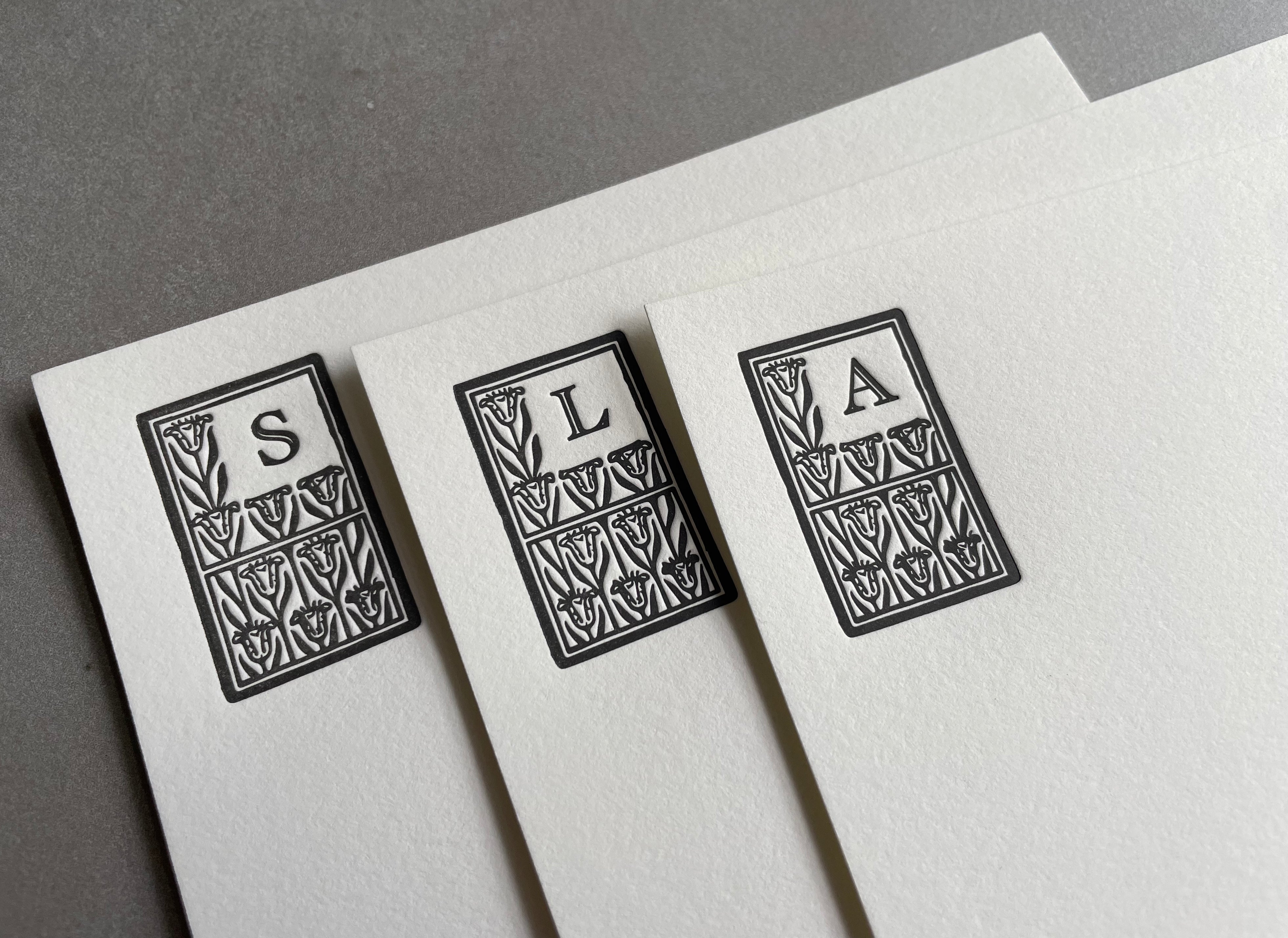 Art Deco: Custom Initial Letterpress Stationery. Personalized Notecards with Envelopes. - Hearty Greetings