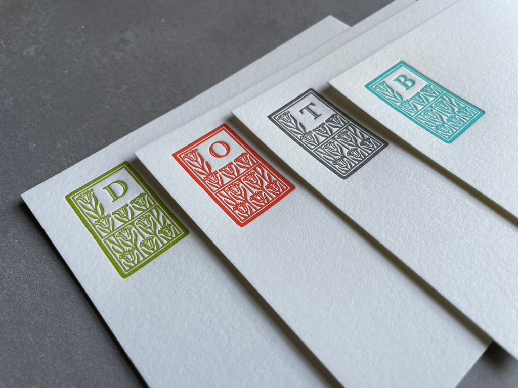 Art Deco: Custom Initial Letterpress Stationery. Personalized Notecards with Envelopes. - Hearty Greetings