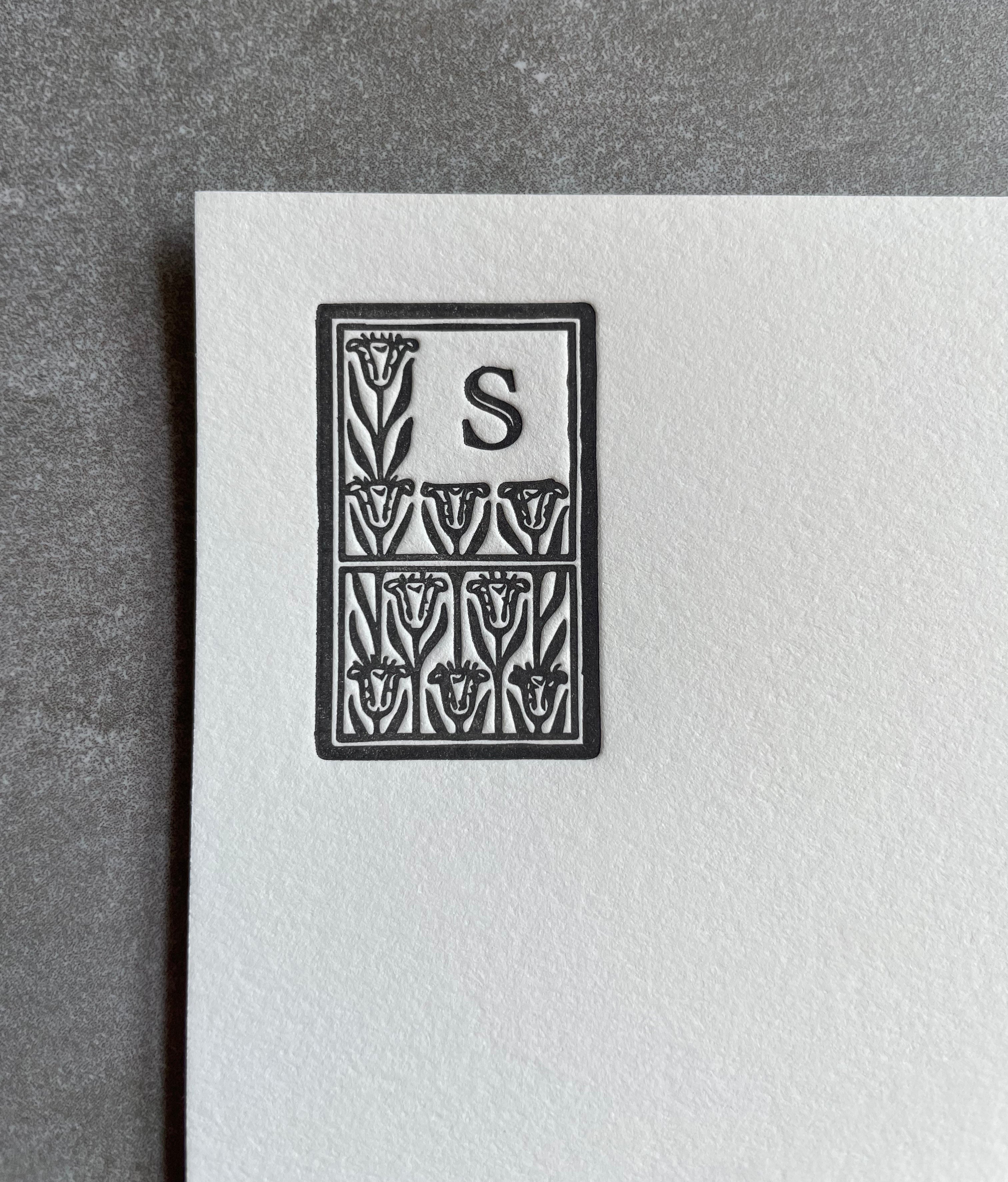 Art Deco: Custom Initial Letterpress Stationery. Personalized Notecards with Envelopes. - Hearty Greetings